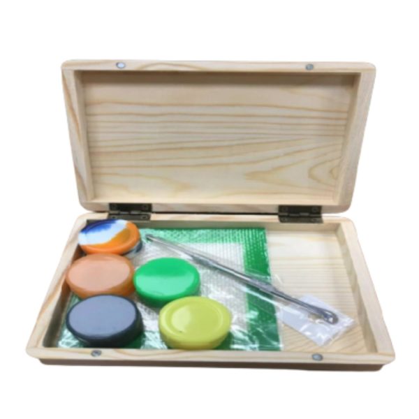 Wooden Shifter Box With 5 Silicone Jar, 1 Metal Dabber, 1 4x4 Size Silicone ... 6.25" x 4.5" x 1.25"